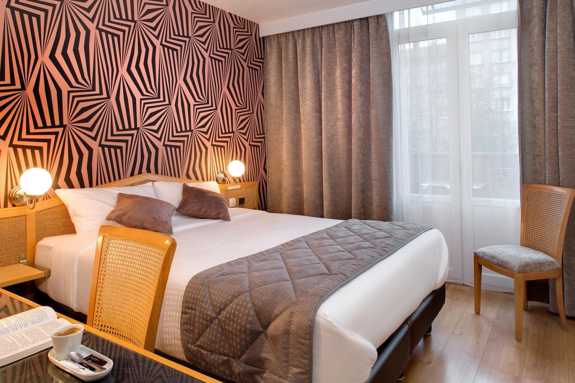 Logis Hotel Du Midi - Saint Etienne Sud Bagian luar foto