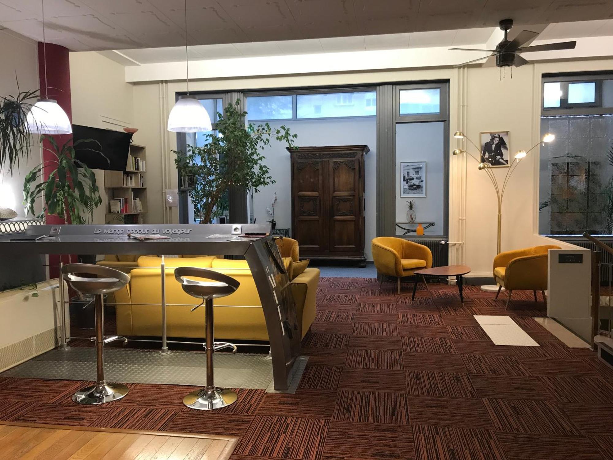 Logis Hotel Du Midi - Saint Etienne Sud Bagian luar foto