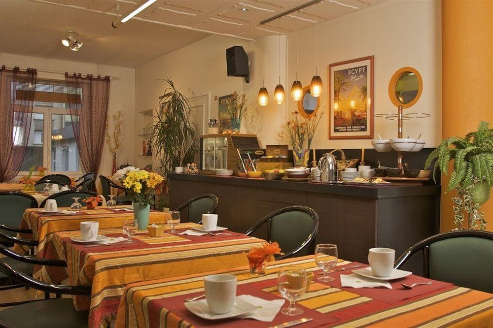 Logis Hotel Du Midi - Saint Etienne Sud Bagian luar foto