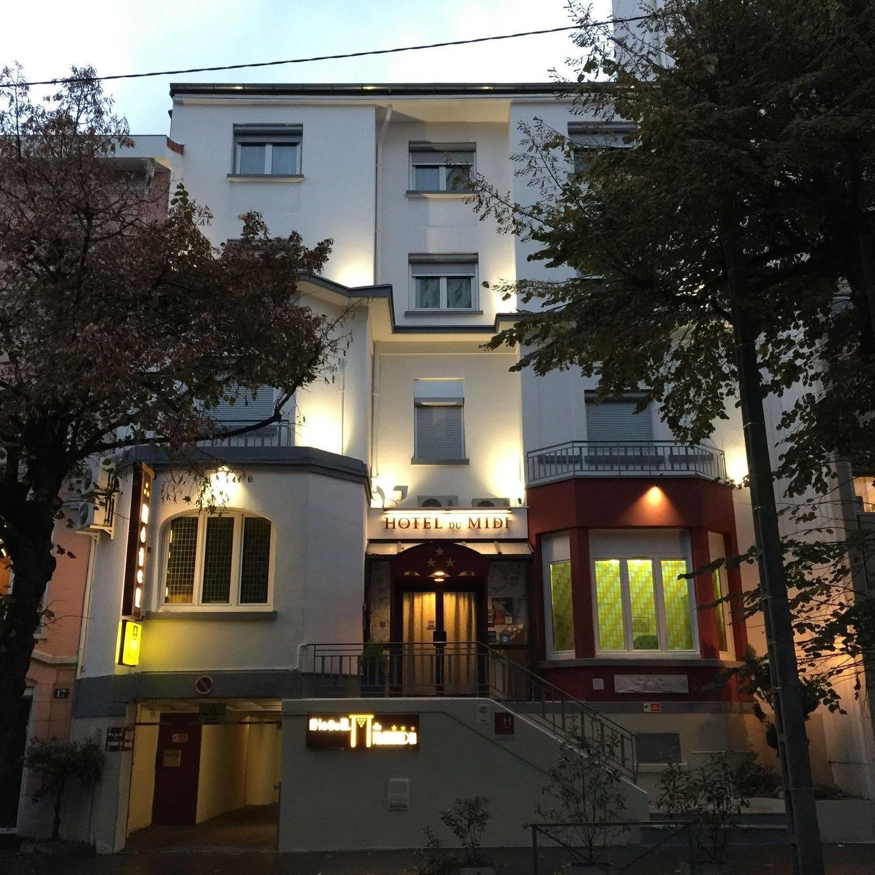Logis Hotel Du Midi - Saint Etienne Sud Bagian luar foto