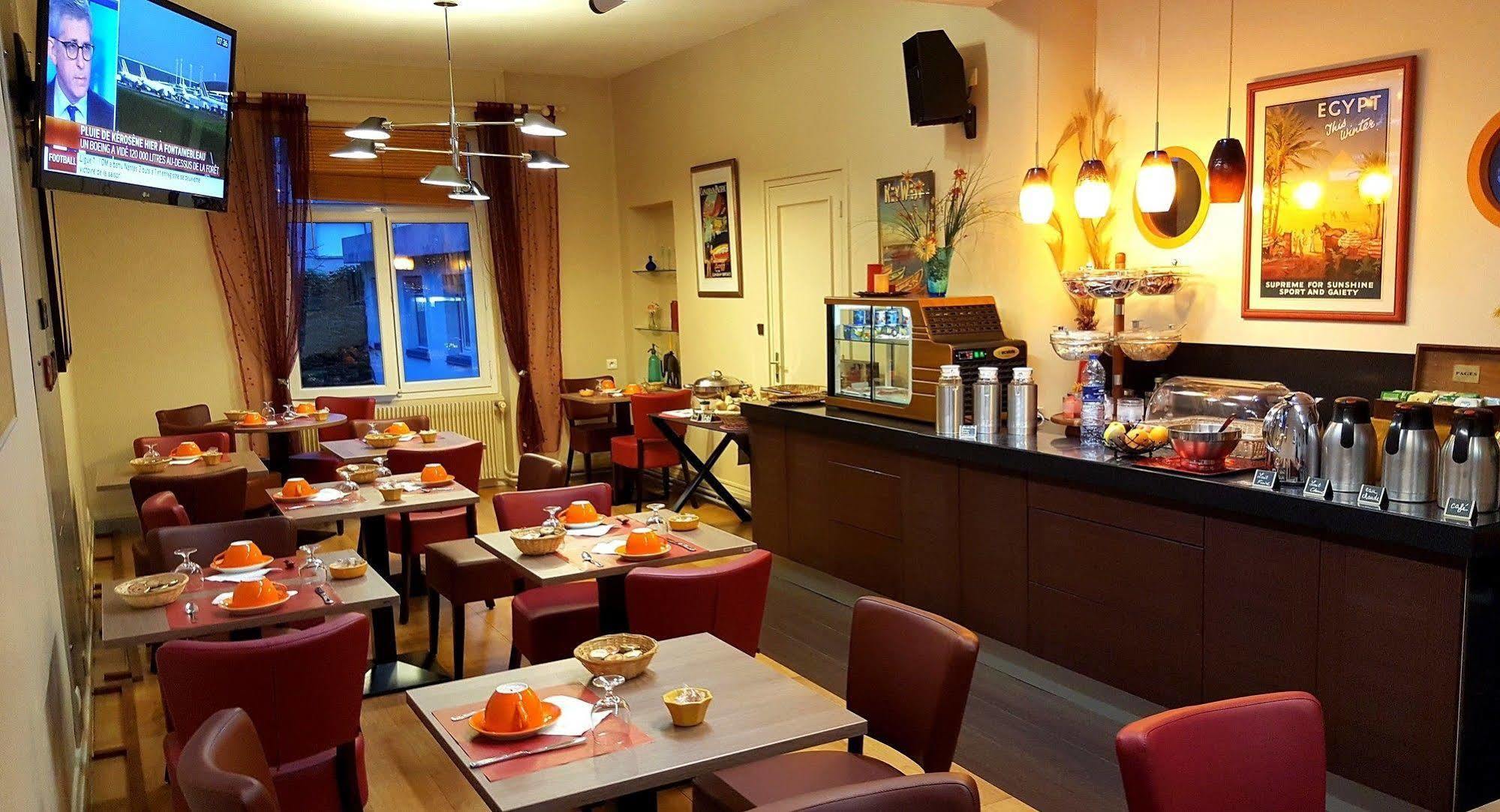 Logis Hotel Du Midi - Saint Etienne Sud Bagian luar foto